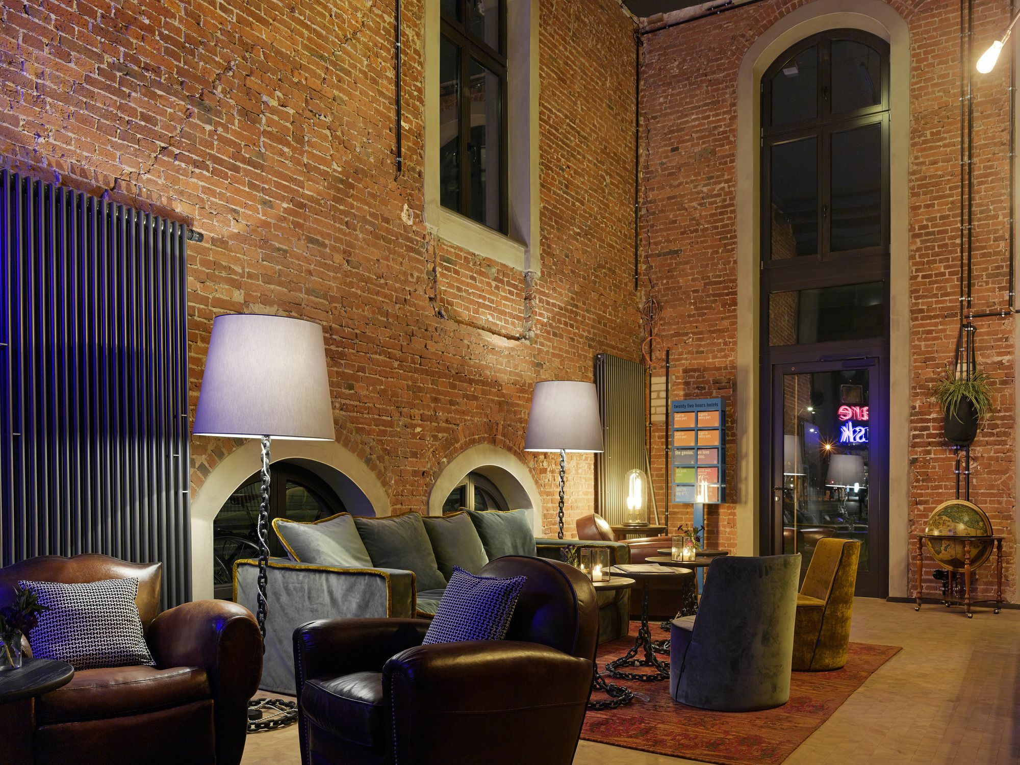 25Hours Hotel Altes Hafenamt Hamburg Exterior foto